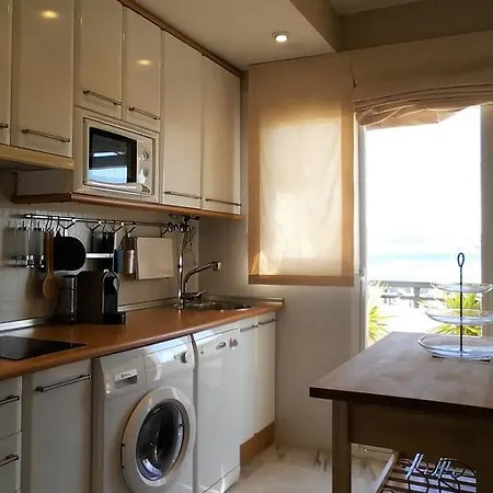 Lovely House With Views In Marina Del