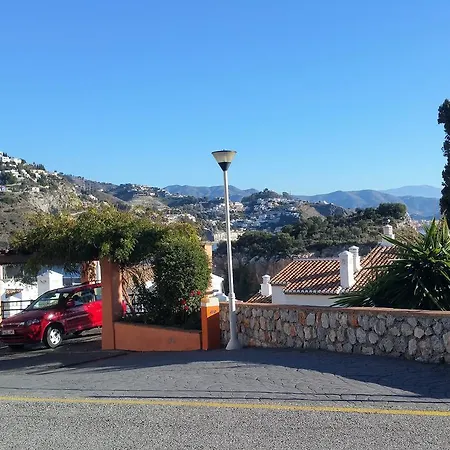 Lovely House With Views In Marina Del